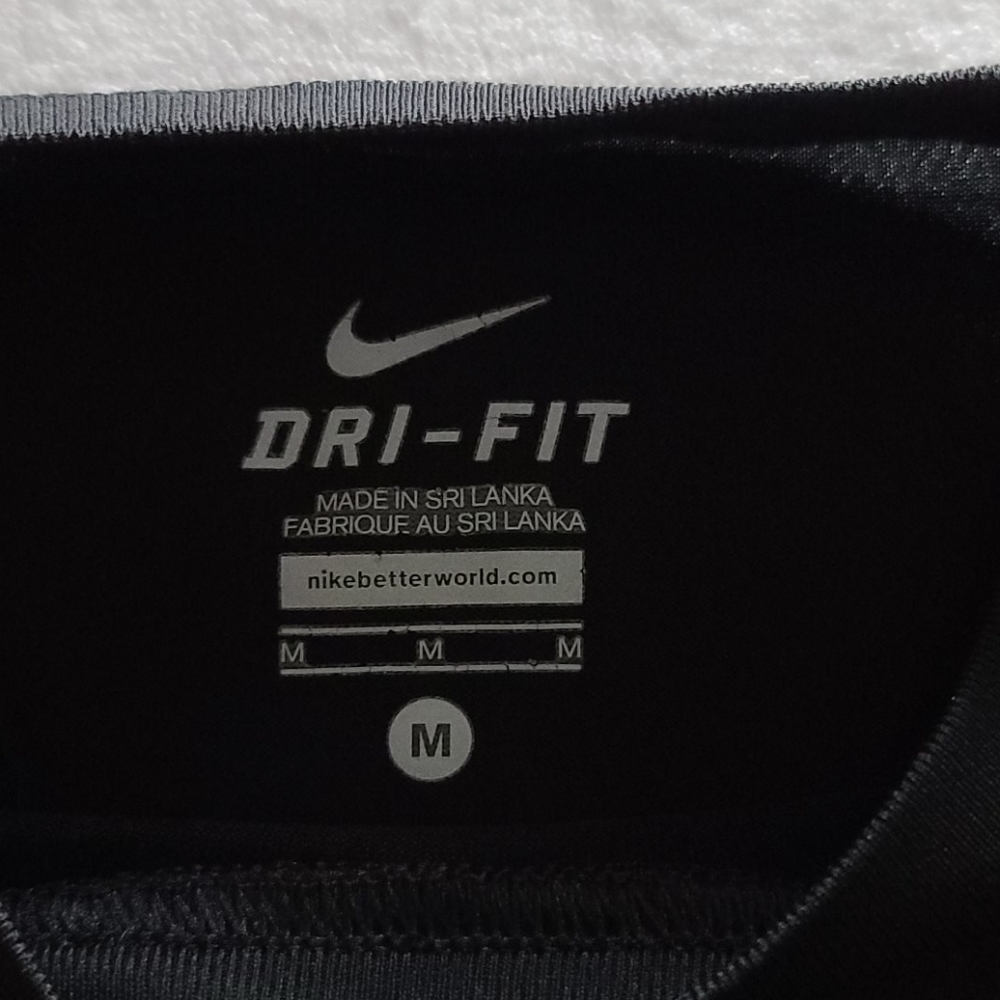 Workout tee - Picture 2 of 2